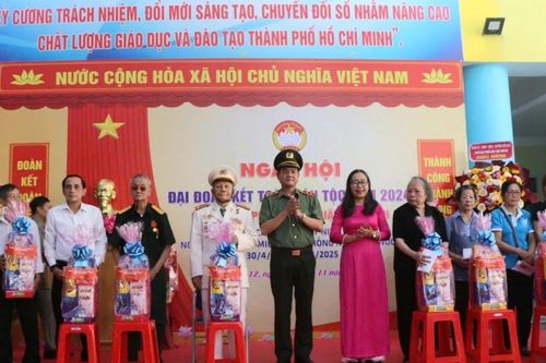 Phát huy sức mạnh đại đoàn kết trong bảo vệ, xây dựng, phát triển địa phương