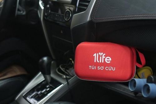 Những vật dụng thiết yếu nên có trên ô tô mà bạn cần biết