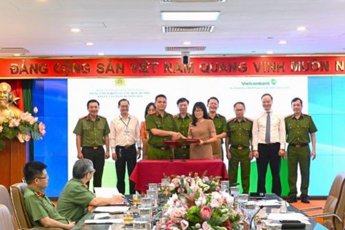 Vietcombank chuyển mình, tham gia tích cực Đề án 06