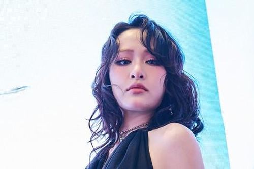 Hiền Hồ khóc ở show thời trang