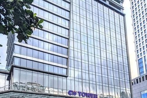 TPHCM 24/7: 'Trùm' đất Thủ Thiêm bán một công ty con; Một ca sĩ bị bắt