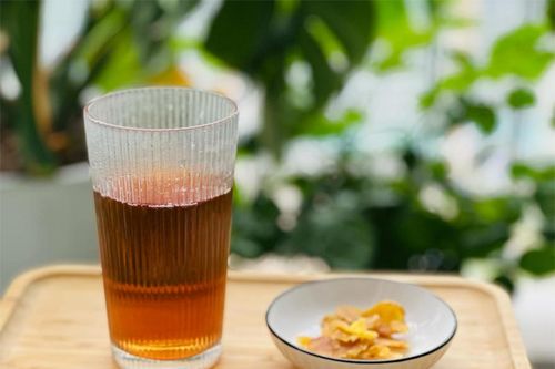 Loại trà dân dã, vài nghìn đồng 1 cốc nhưng đủ tác dụng