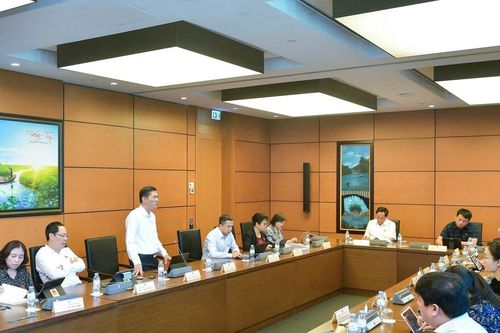 Đề xuất giáo viên mầm non được nghỉ hưu trước tuổi nhưng không bị trừ tỷ lệ lương hưu
