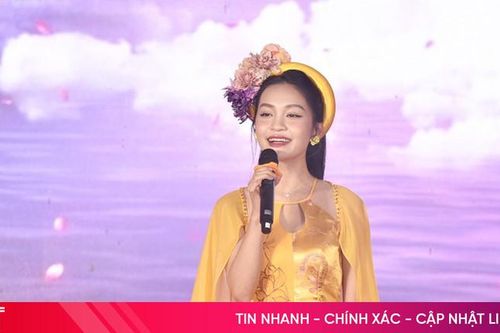 Đặc sắc dạ hội văn nghệ tại Lễ hội đền Cả - Dinh đô Quan Hoàng Mười