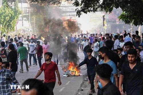 Phe đối lập Bangladesh yêu cầu cải cách và tổ chức tổng tuyển cử sớm