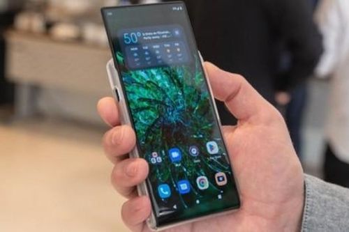 Motorola sắp tung smartphone màn hình cuộn thứ hai?