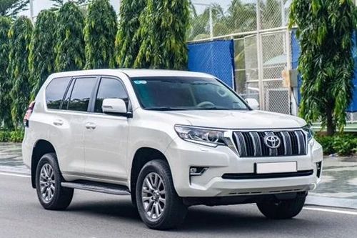 Bất ngờ giá bán của 'SUV chủ tịch' Toyota Land Cruiser Prado sau 3 vạn km sử dụng