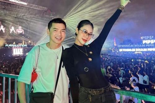 Nghệ sĩ Quang Minh được khen điều này dù hơn bạn gái 37 tuổi
