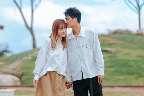 Mạc Văn Khoa: 'Động đến cọng tóc của vợ còn không dám, nói chi là đồn tôi đánh vợ'
