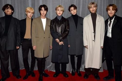 Kpop tại GRAMMY 2025: BTS và Lisa 'trắng tay', hai nhóm nhạc đàn em có tin vui