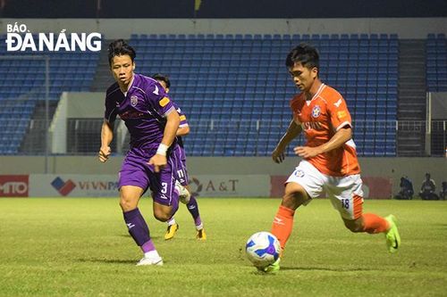 Hòa Becamex Bình Dương, SHB Đà Nẵng vẫn đứng cuối bảng