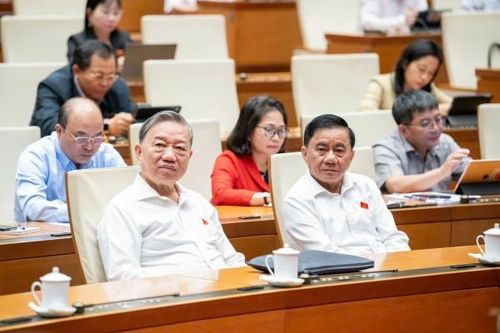 Giáo dục ý thức thượng tôn pháp luật