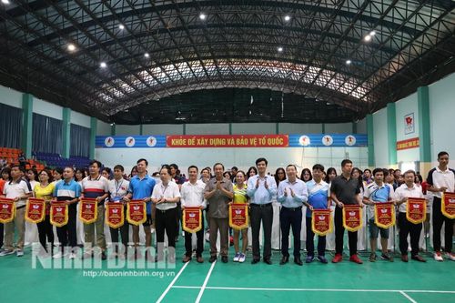 Khai mạc Giải thể thao ngành Giáo dục tỉnh Ninh Bình năm 2024