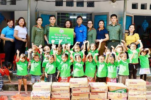 Phối hợp tổ chức Chương trình tình nguyện mùa đông năm 2024 - Xuân tình nguyện năm 2025 tại Chiêm Hóa
