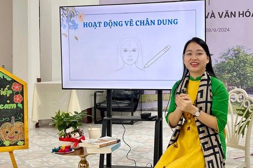 Thấu cảm để 'chạm' trái tim con