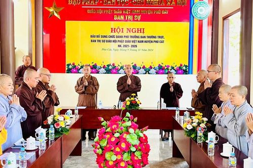 Bình Định: Thống nhất suy cử bổ sung nhân sự Ban Trị sự Phật giáo H.Phù Cát