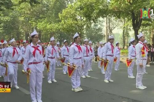 Hàng trăm học sinh tổng duyệt 'Hành khúc học sinh Thủ đô'