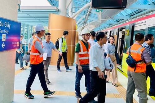 Đưa vào vận hành thương mại đường sắt trên cao Nhổn - Ga Hà Nội