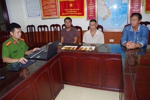 3 đối tượng buôn lậu hơn 6,4kg vàng từ Campuchia về Việt Nam bán kiếm lời