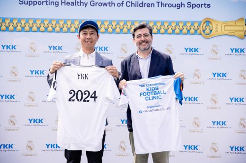 HLV Real Madrid đào tạo bóng đá cho 300 trẻ em khó khăn ở TP.HCM