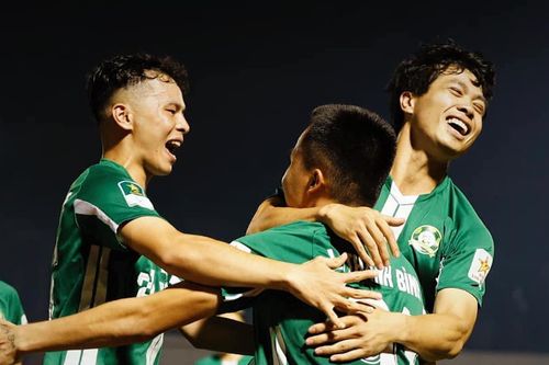 Công Phượng nhạt nhòa, Bình Phước thắng vất vả Trẻ TP.HCM