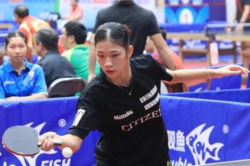 Những 'bóng hồng' thi đấu tại Giải Bóng bàn Báo Hànôịmới
