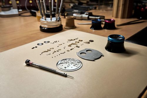 ThinKing - Chiếc đồng hồ đắt đỏ và mỏng nhất thế giới