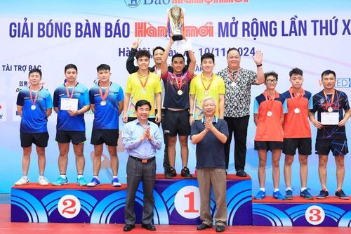 Bế mạc Giải Bóng bàn Báo Hànôịmới mở rộng lần thứ XI năm 2024