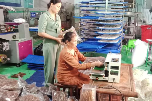 Nâng giá trị gạo bao thai vùng ATK Định Hóa