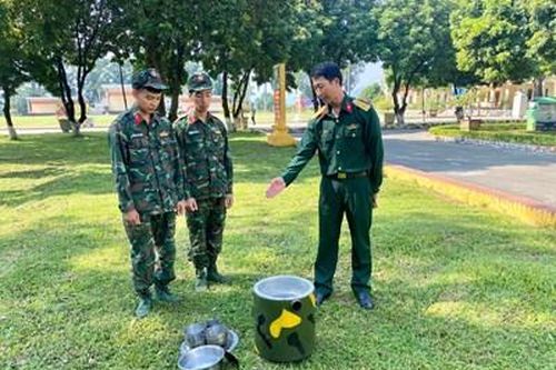 'Bếp đa năng' của lính xe tăng