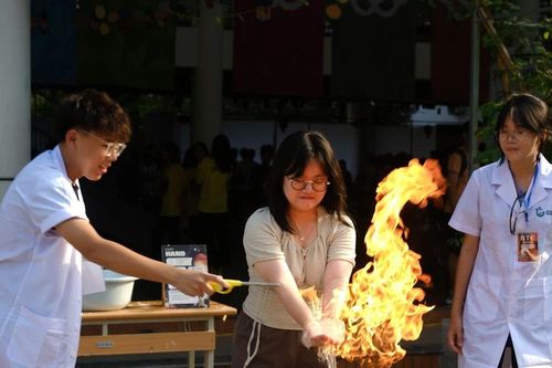Học sinh trường Ams lan tỏa niềm đam mê khám phá khoa học
