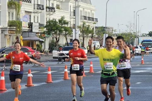 Hơn 6.000 vận động viên tranh tài tại giải Marathon - Cà Mau 2024 Cúp PetroVietNam