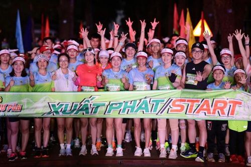 Gia Lai: Hơn 1.000 vận động viên đánh thức vùng quê Chư Păh thông qua Giải Half Marathon 2024