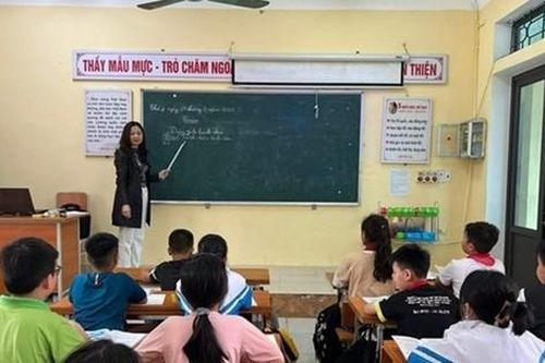 Đề xuất giao quyền tuyển dụng giáo viên; kỷ luật hiệu trưởng giật micro hiệu phó