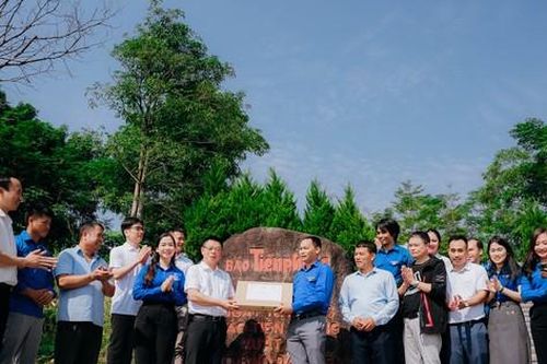 Tuổi trẻ Tiền Phong về nguồn