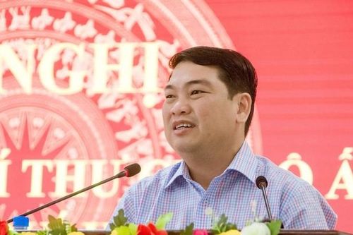 Phê chuẩn kết quả bầu, miễn nhiệm chức vụ Phó Chủ tịch UBND hai tỉnh