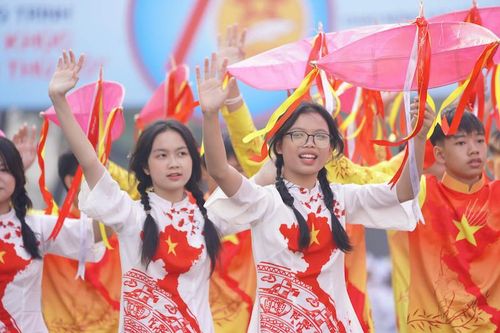 Hơn 3.000 người tham gia ngày hội lớn 'Hành khúc học sinh Thủ đô'