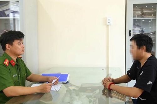 Bắt tạm giam đối tượng đấm vào mặt CSGT khi bị kiểm tra nồng độ cồn
