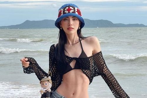 Phim 18+ ngập cảnh nóng bất ngờ bị tẩy chay vì đầu độc mèo