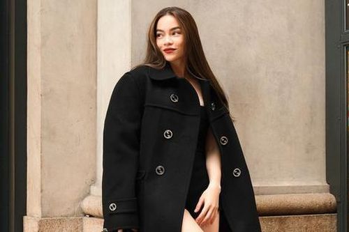 Mốt diện đồ ngắn dạo phố của Hồ Ngọc Hà