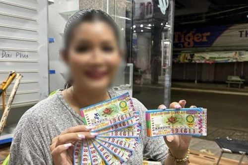 Người phụ nữ nghèo trúng số, cả nhà 'đổi đời' rồi mở sạp rau ngoài chợ