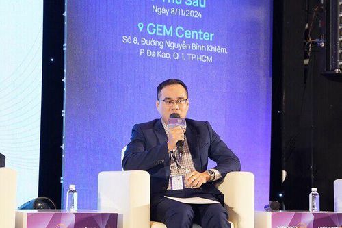 Chuyên gia SSI Research gợi ý ba nhóm cổ phiếu tâm điểm năm 2025, đánh giá trung tính ngành ngân hàng