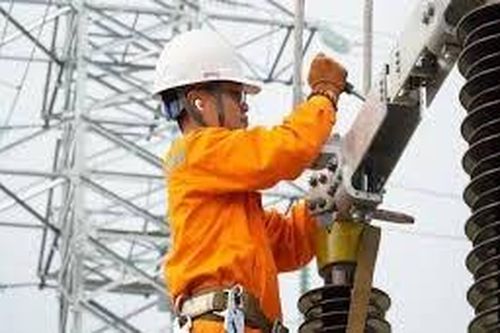 Nhà máy điện 1,4 tỷ USD sắp đóng điện đường dây đầu tiên