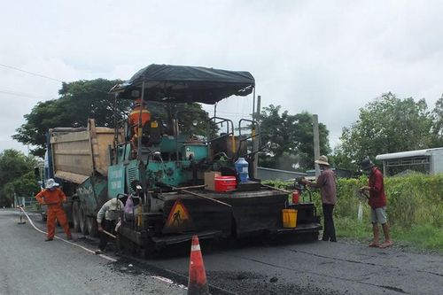 Thi đua 'Đẩy mạnh phát triển kết cấu hạ tầng đồng bộ, hiện đại và thực hành tiết kiệm, chống lãng phí'