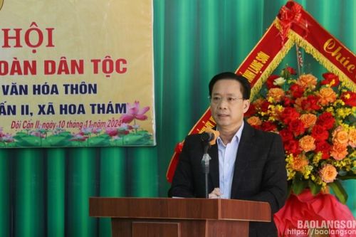 Đồng chí Phó Bí thư Thường trực Tỉnh ủy dự Ngày hội đại đoàn kết toàn dân tộc tại huyện Bình Gia