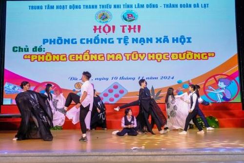 Đà Lạt: 8 đội tham gia thi về phòng chống ma túy học đường