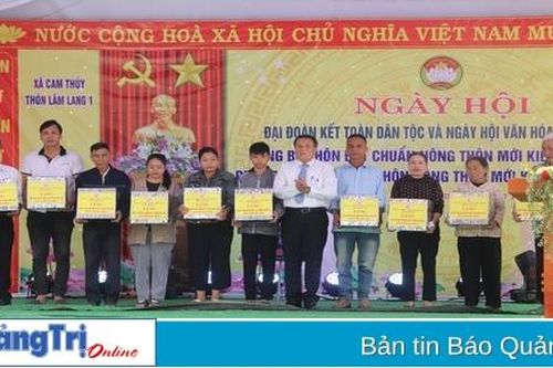 Sôi nổi 'Ngày hội Đại đoàn kết toàn dân tộc' tại khu dân cư Lâm Lang 1, xã Cam Thủy, huyện Cam Lộ