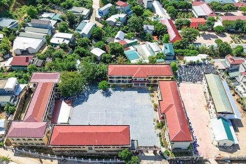 Trường THPT Sông Mã - 60 năm 'gieo chữ, trồng người'