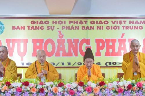 Phân ban Ni giới T.Ư khai mạc Khóa bồi dưỡng kỹ năng hoằng pháp và Hội thi thuyết giảng cho chư Ni