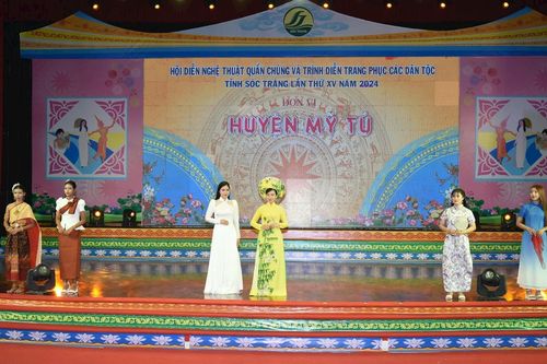 Khai mạc Hội diễn nghệ thuật quần chúng và trình diễn trang phục các dân tộc tỉnh Sóc Trăng lần thứ XV, năm 2024